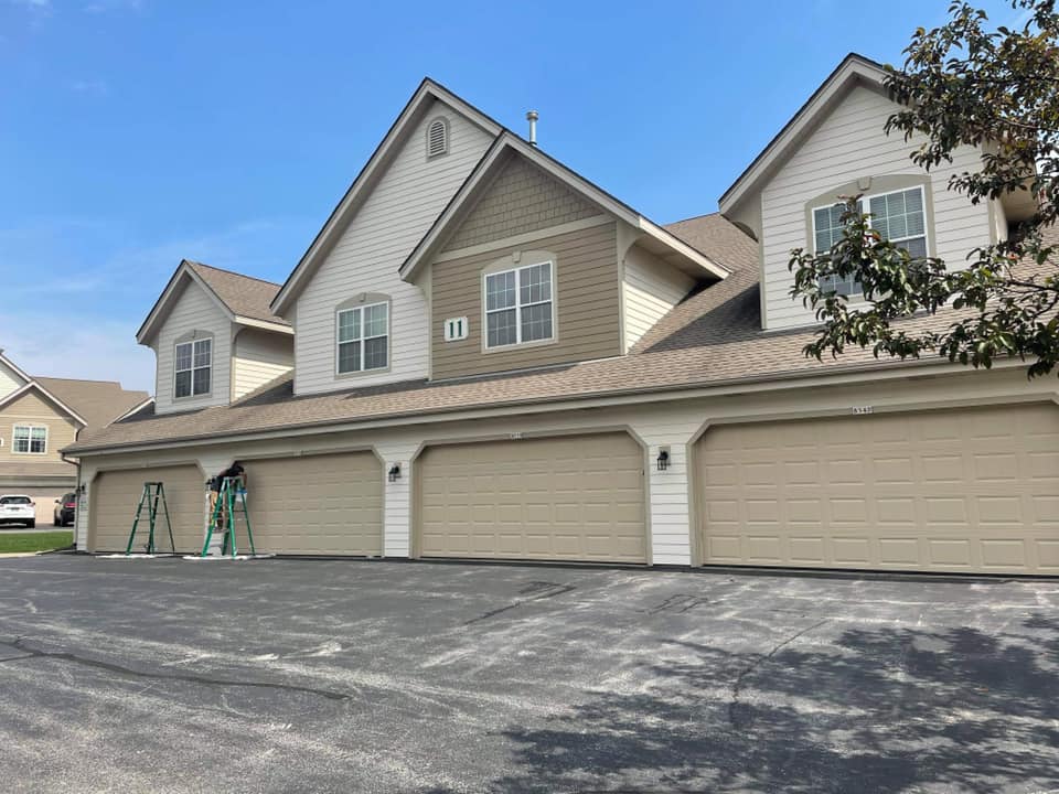 exterior painting with Duration from Sherwin Williams paint base paint